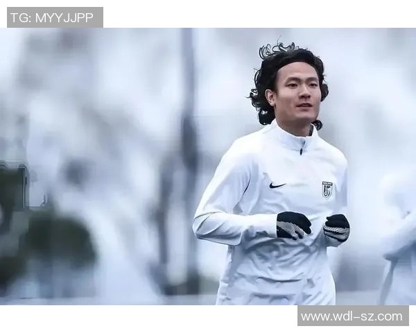 中国足球新星崛起 他们的拼搏与梦想为国足注入希望 中国足球新星崛起 他们的拼搏与梦想为国足注入希望